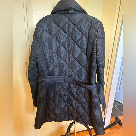 BURBERRY SIZE M WINTER COAT - SEE LISTING. - Picture 2 of 11